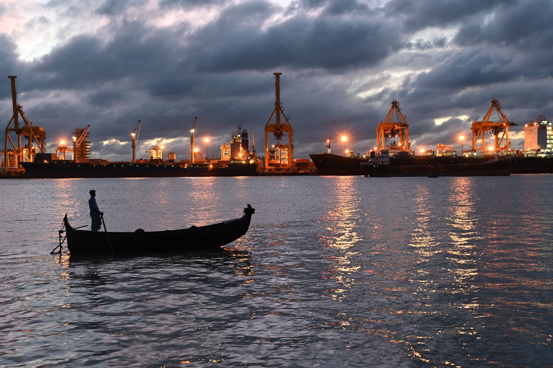 How Long Does Shipping from China to Bangladesh Take?