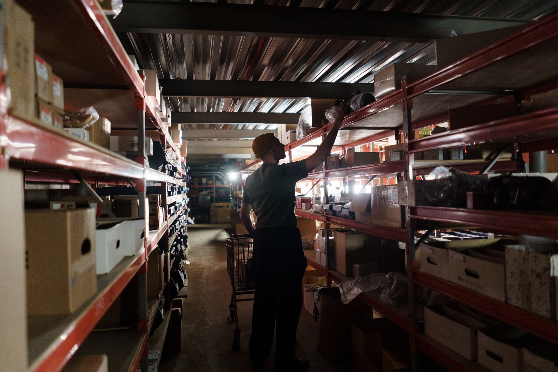 How Product Sourcing from China Works (Step by Step)